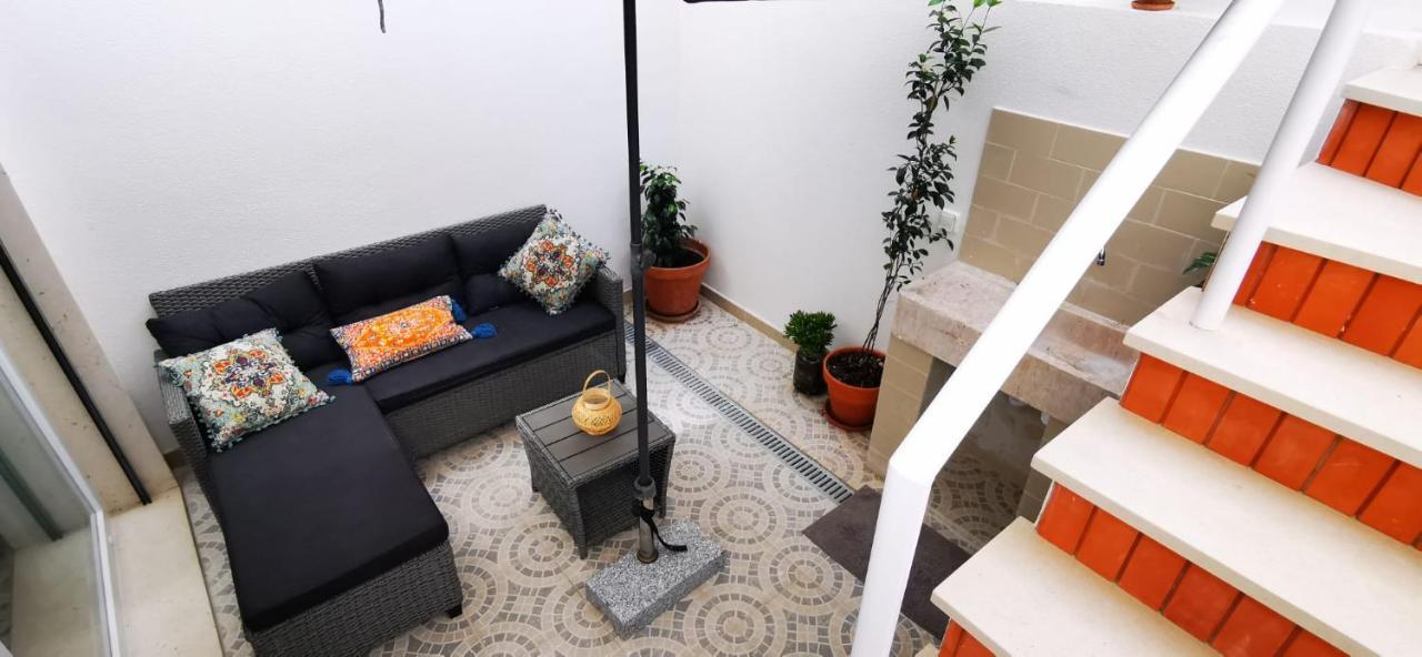 Quarto Duplo Com Kitchenette, Wc E Patio Privativo Apartment Corroios Exterior photo
